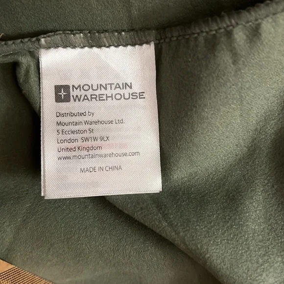 NWT mountain warehouse green khaki compact towel - Picture 3 of 4